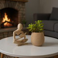 Estátua Decorativa Leitor Minimalista com Vaso Moderno de Plantas para Sala e Escritório – Orbitar Shop