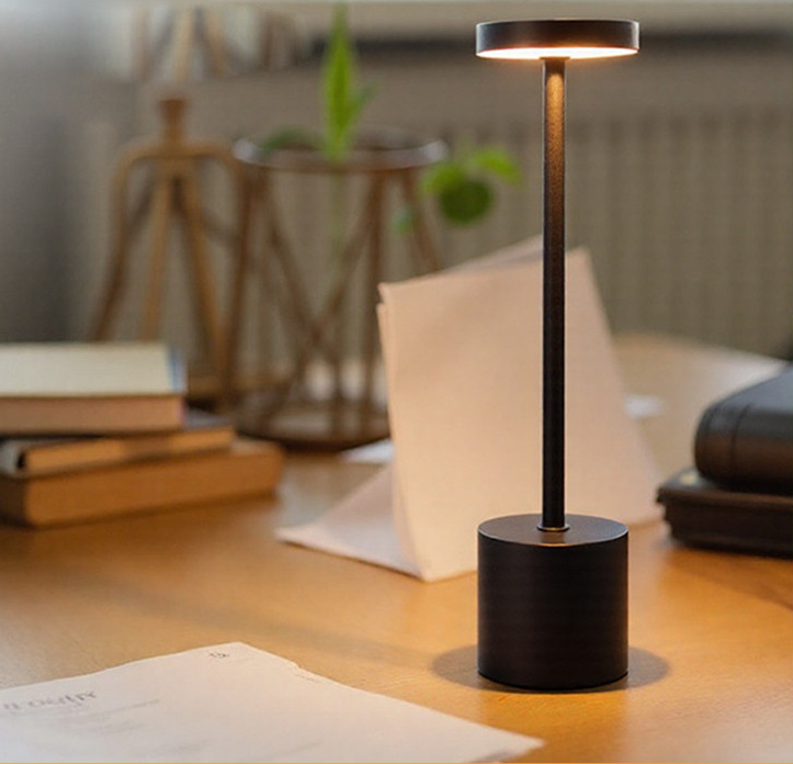 Luminária Abajur de Mesa Luxo Metal Touch Sem Fio Recarregável Discove – Orbitar Shop
